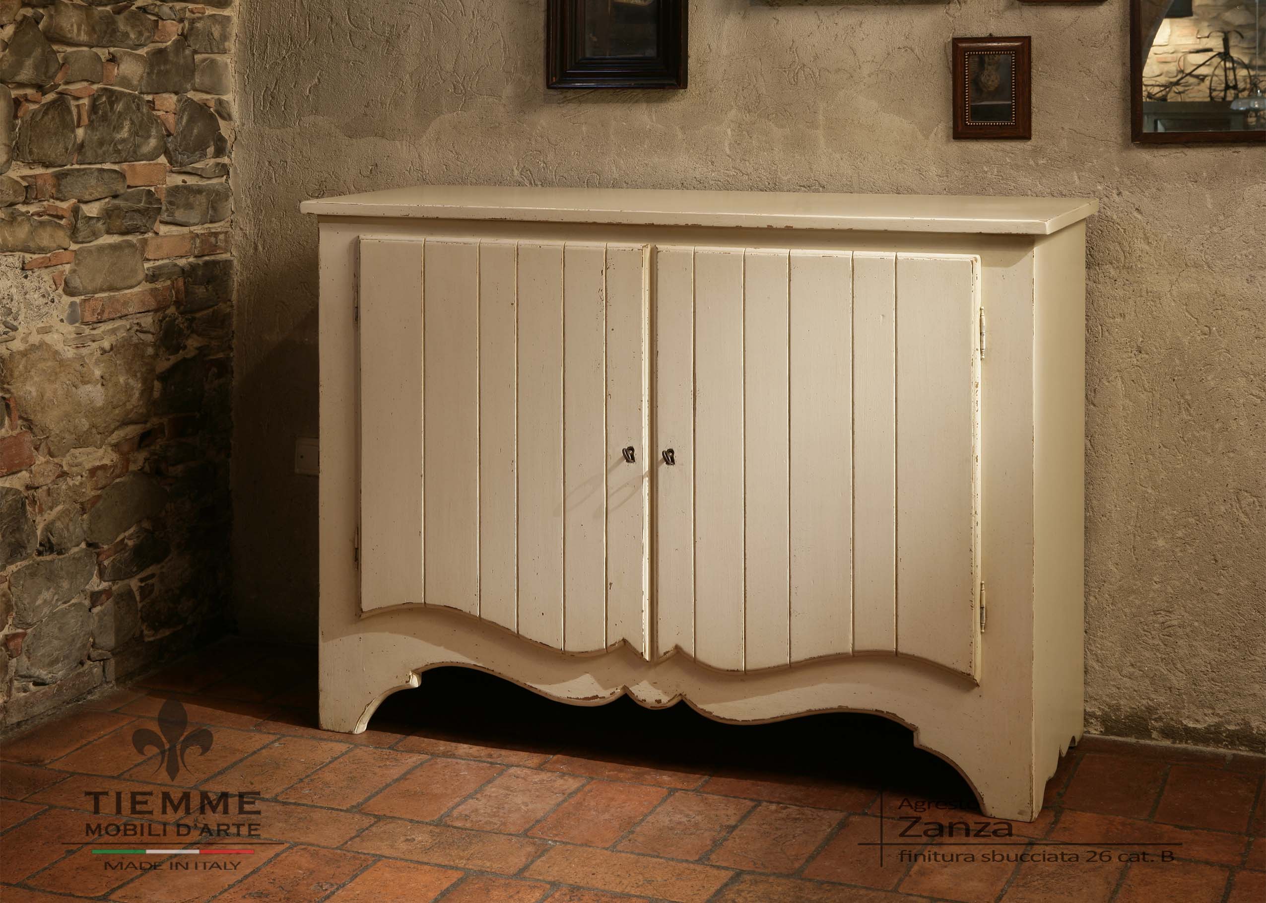 Credenza laccata vintage ante dogate Zanza